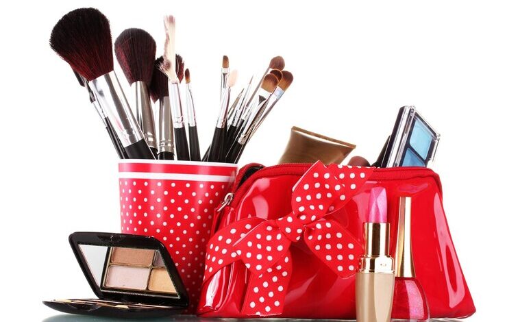 https://me-encantas.com/2020/02/12/trucos-de-maquillaje-que-de-verdad-funcionan/